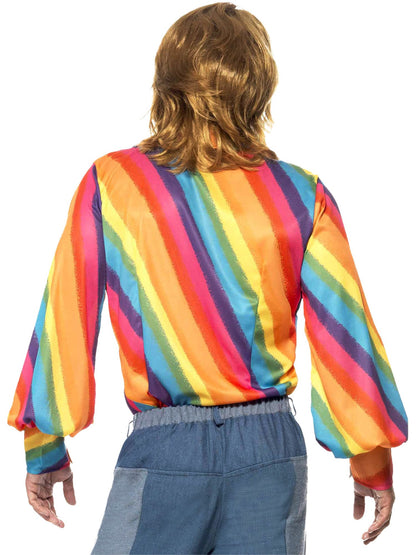 Camisa con colores arco iris de los 70